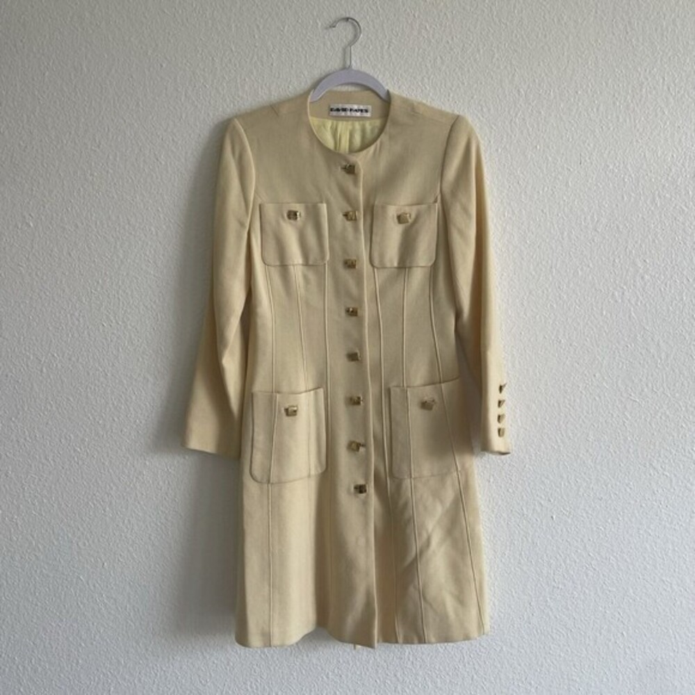Vintage David Hayes Dress Womens 4 Yellow 100% Pure Wool Knee Length Gold Button